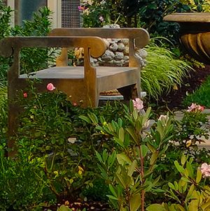 Laurie Sager Landscape Architects Inc.